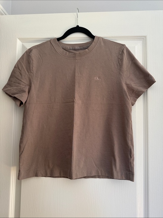 Calvin Klein Tops - Calvin Klein Crewneck T-Shirt in Taupe